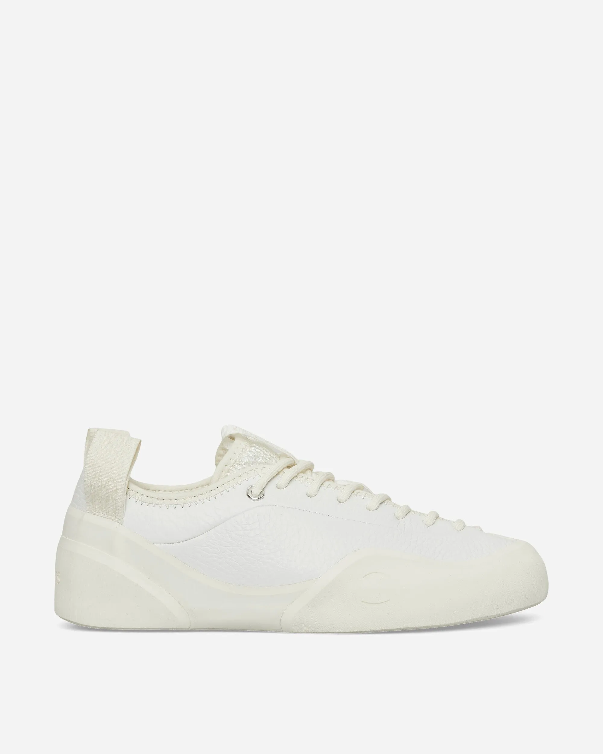 13:00 Uhr Sneakers Weiß / Flüsterweiß