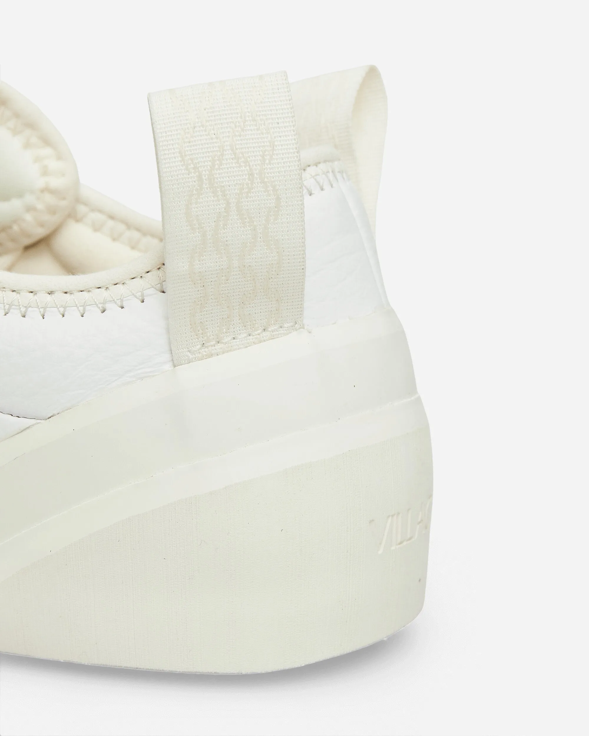 13:00 Uhr Sneakers Weiß / Flüsterweiß