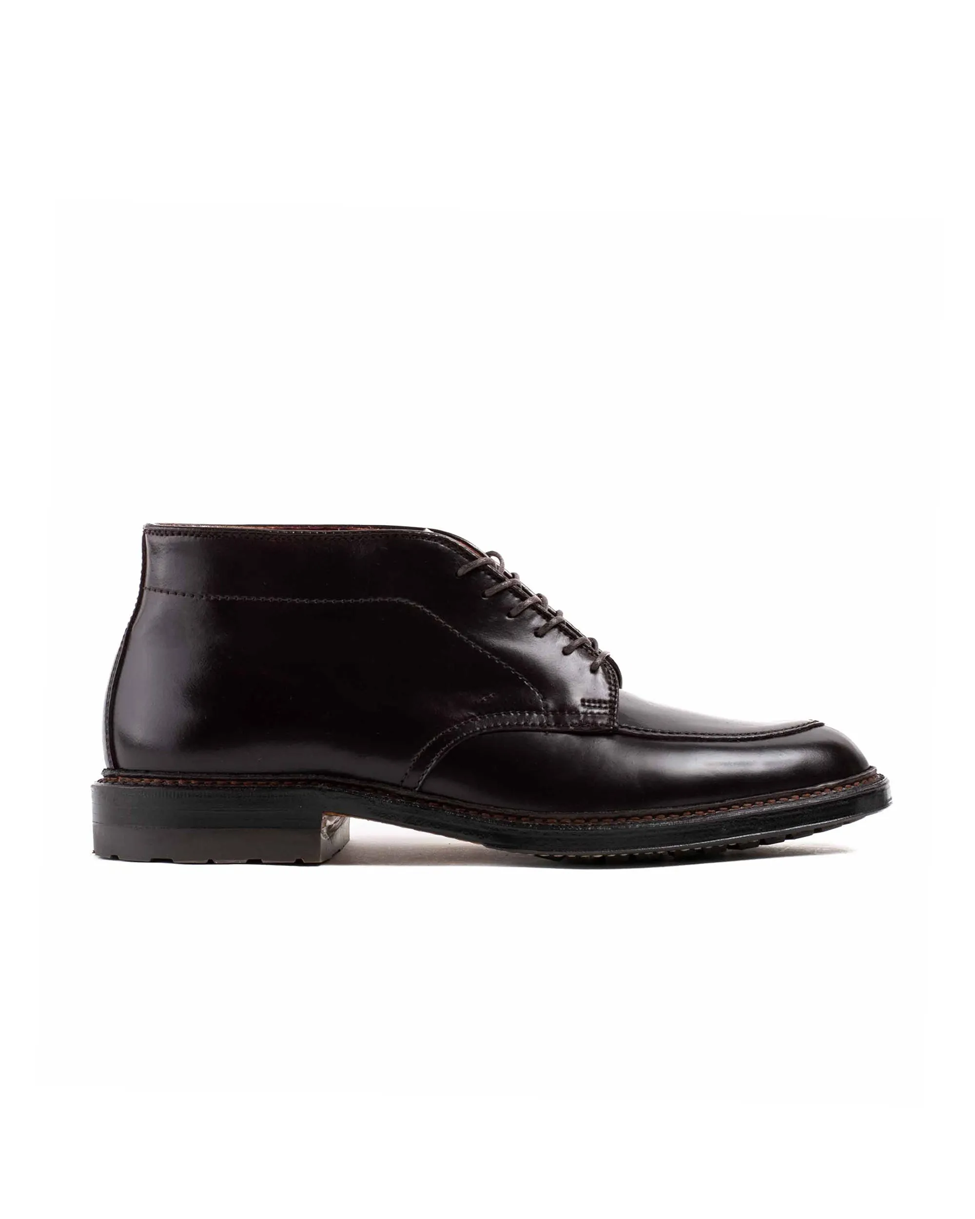 Alden Six Eye Chukka Boot Farbe 8 Cordovan mit Commando-Sohle