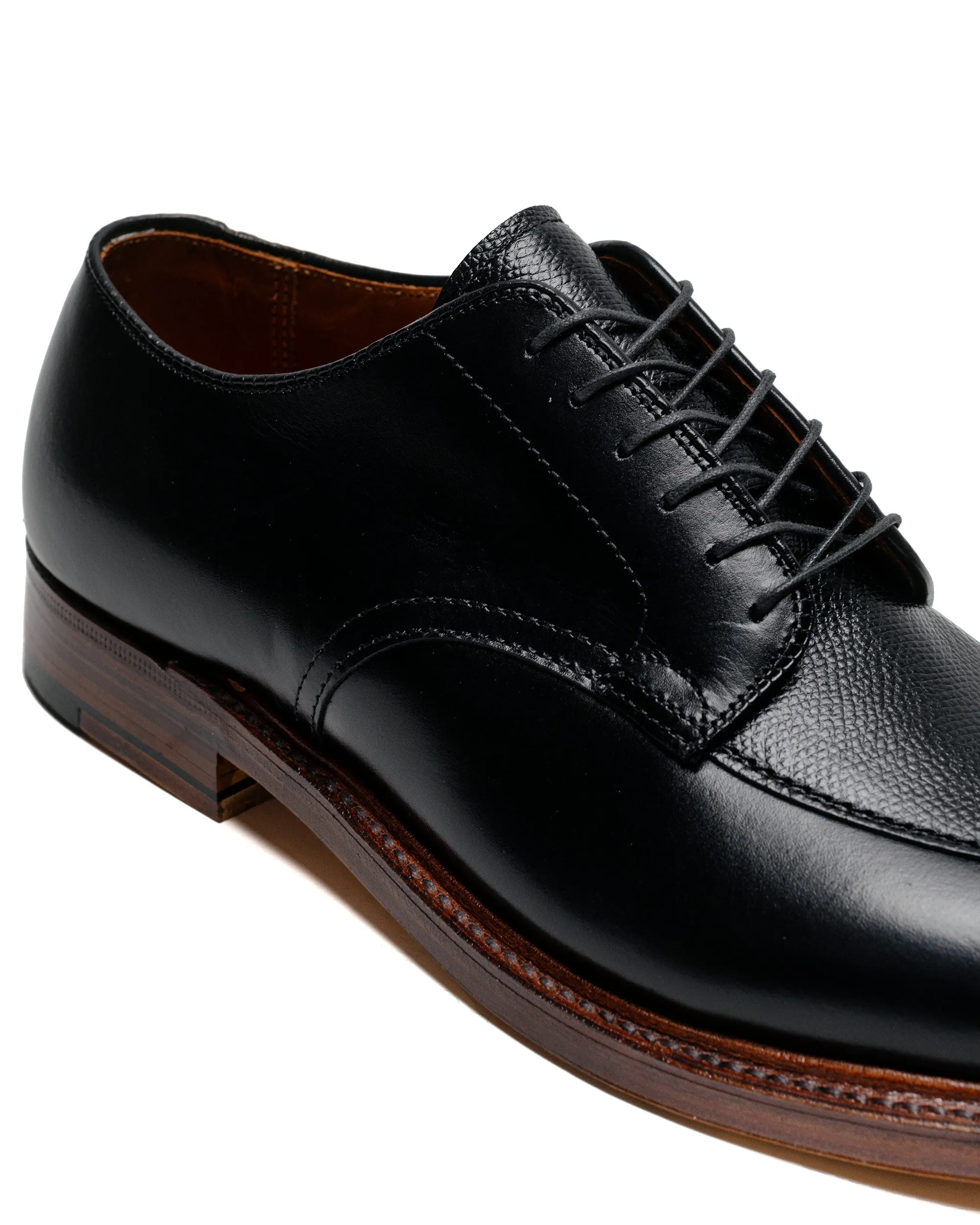 Alden V Tip Blucher Schwarz Kalbsleder/Schwarz Regina Grain G2603
