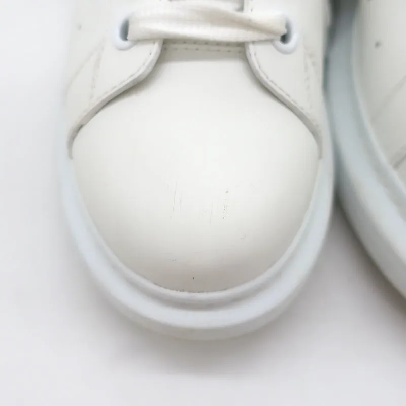 Alexander McQueen Übergroße Sneakers Weißes Leder & Rotes Wildleder Größe 40
