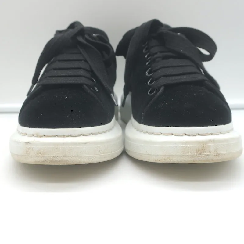 Alexander McQueen Samt Übergröße Sneakers Schwarz Größe 36