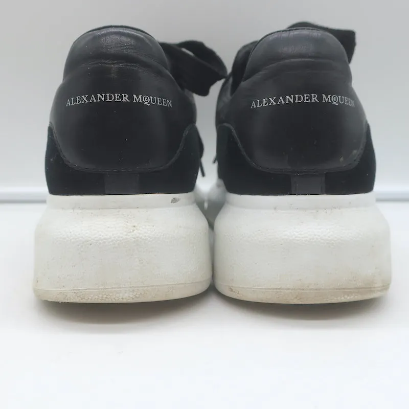 Alexander McQueen Samt Übergröße Sneakers Schwarz Größe 36