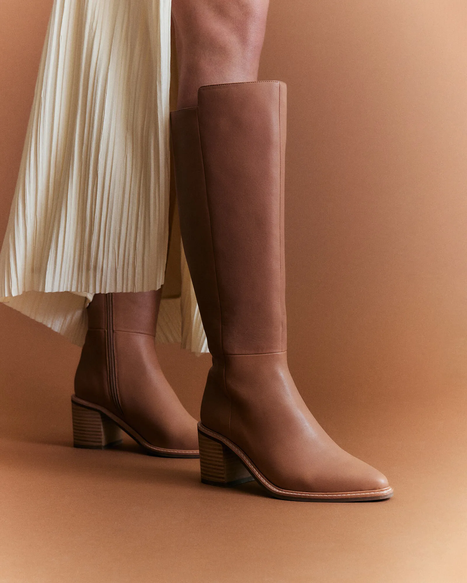ANISSA KNIE-STIEFEL BEIGE LEDER