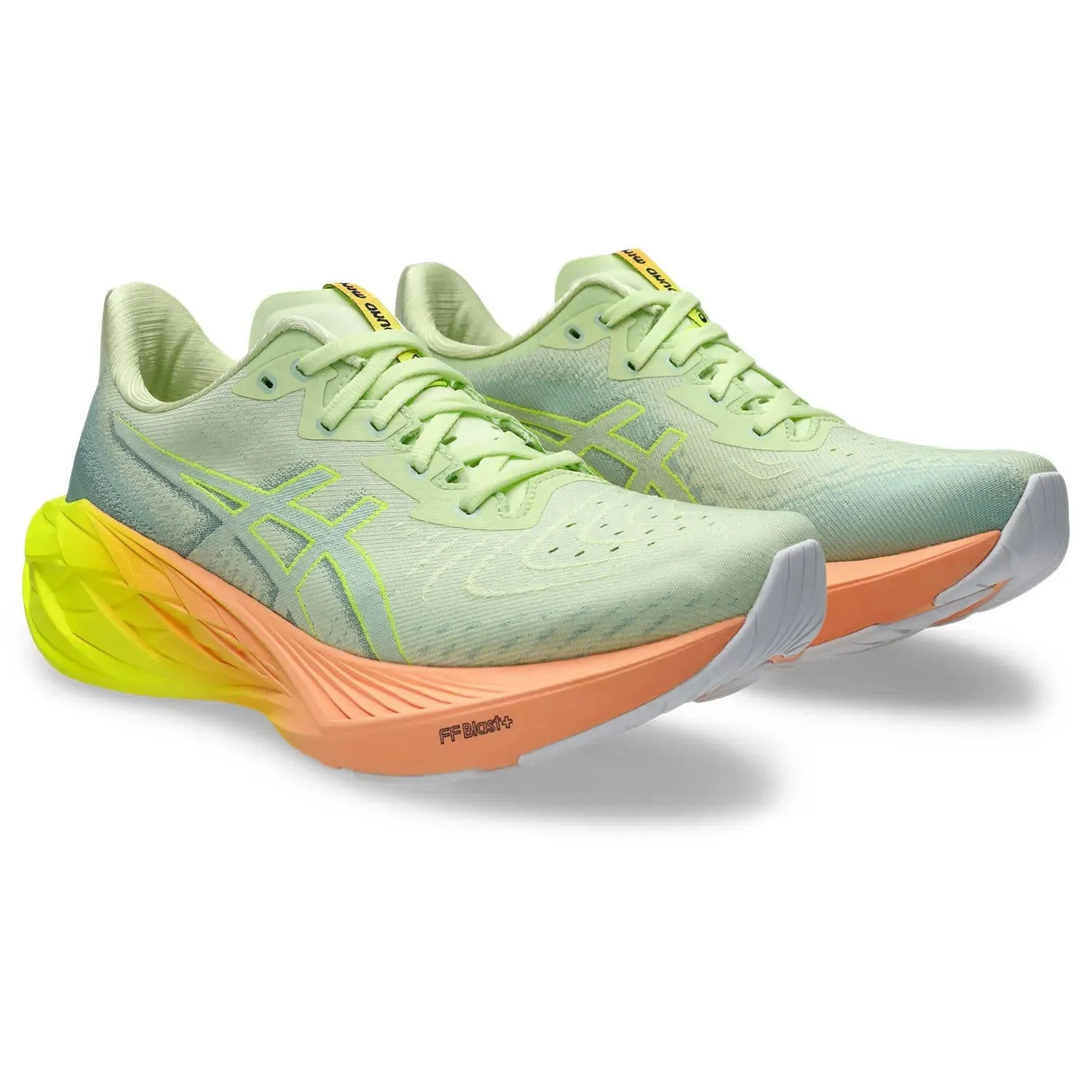 ASICS Novablast 4 Paris Herren Laufschuhe für die Straße