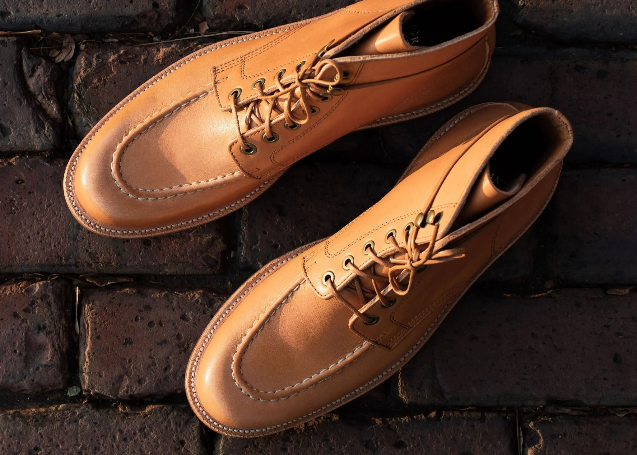 Brass Boot Tan Essex