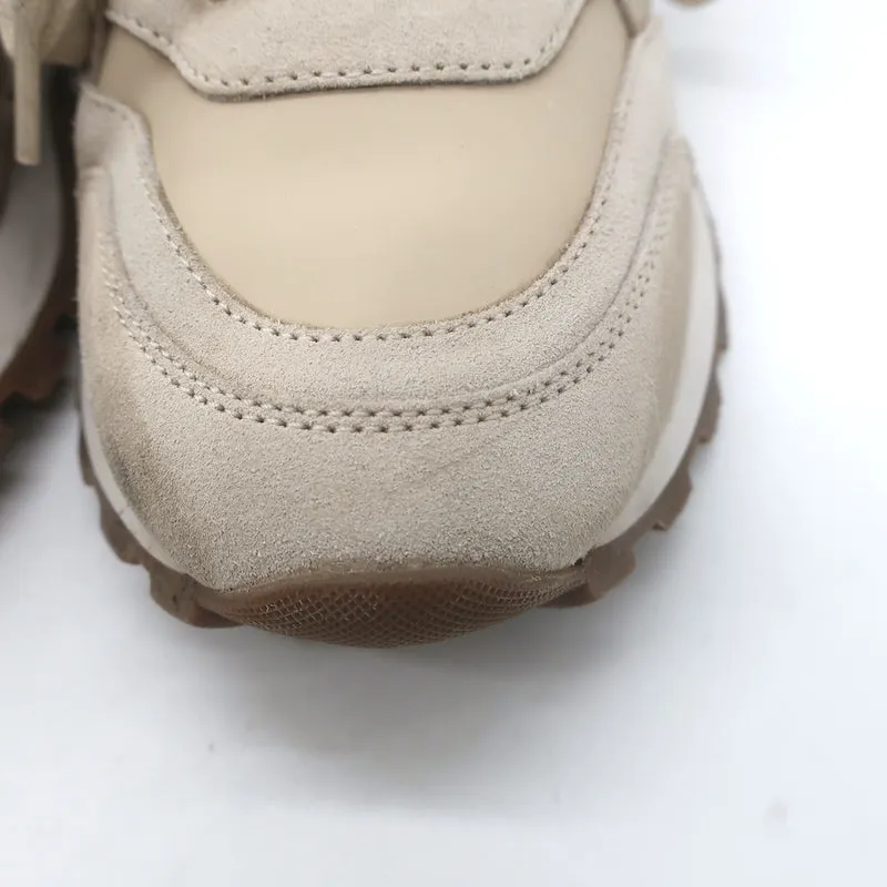 Brunello Cucinelli Laufschuhe mit Schaffell & Monili-Dekor in Gr. 39, Farbe Taupe