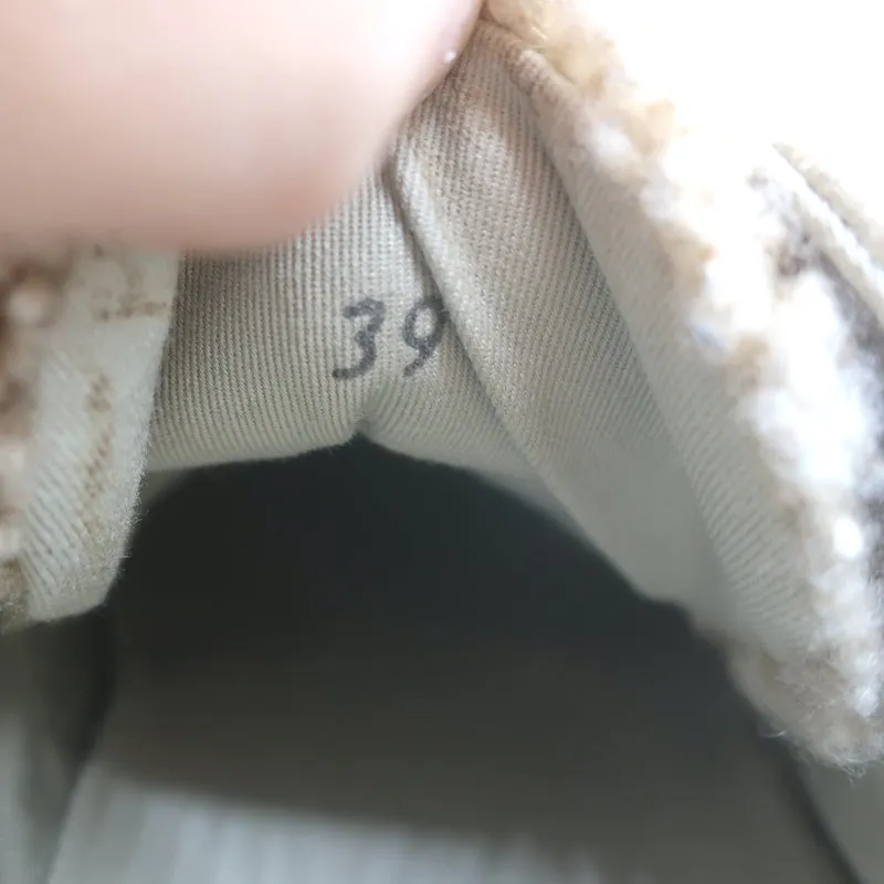 Brunello Cucinelli Laufschuhe mit Schaffell & Monili-Dekor in Gr. 39, Farbe Taupe