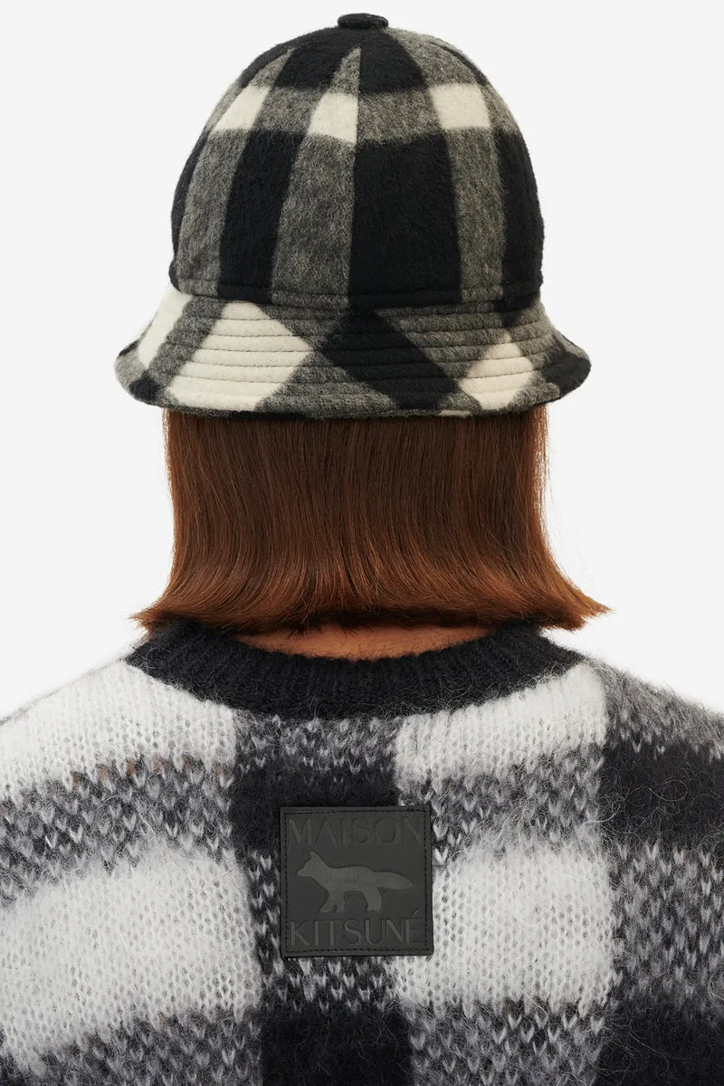 BÜRSTIGER MOHAIR-KARO-PULLOVER SCHWARZ-WEIßES KARO