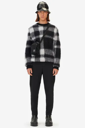 BÜRSTIGER MOHAIR-KARO-PULLOVER SCHWARZ-WEIßES KARO