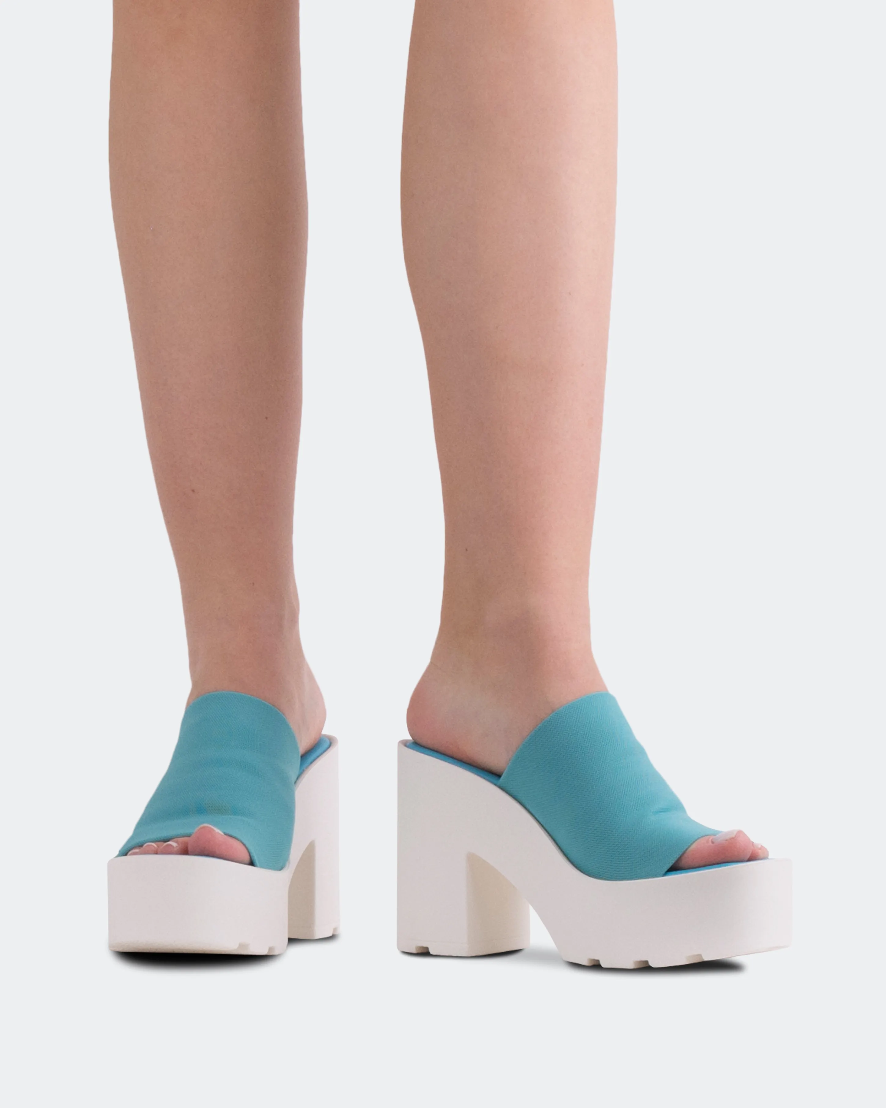 Carangi Blaues Lycra