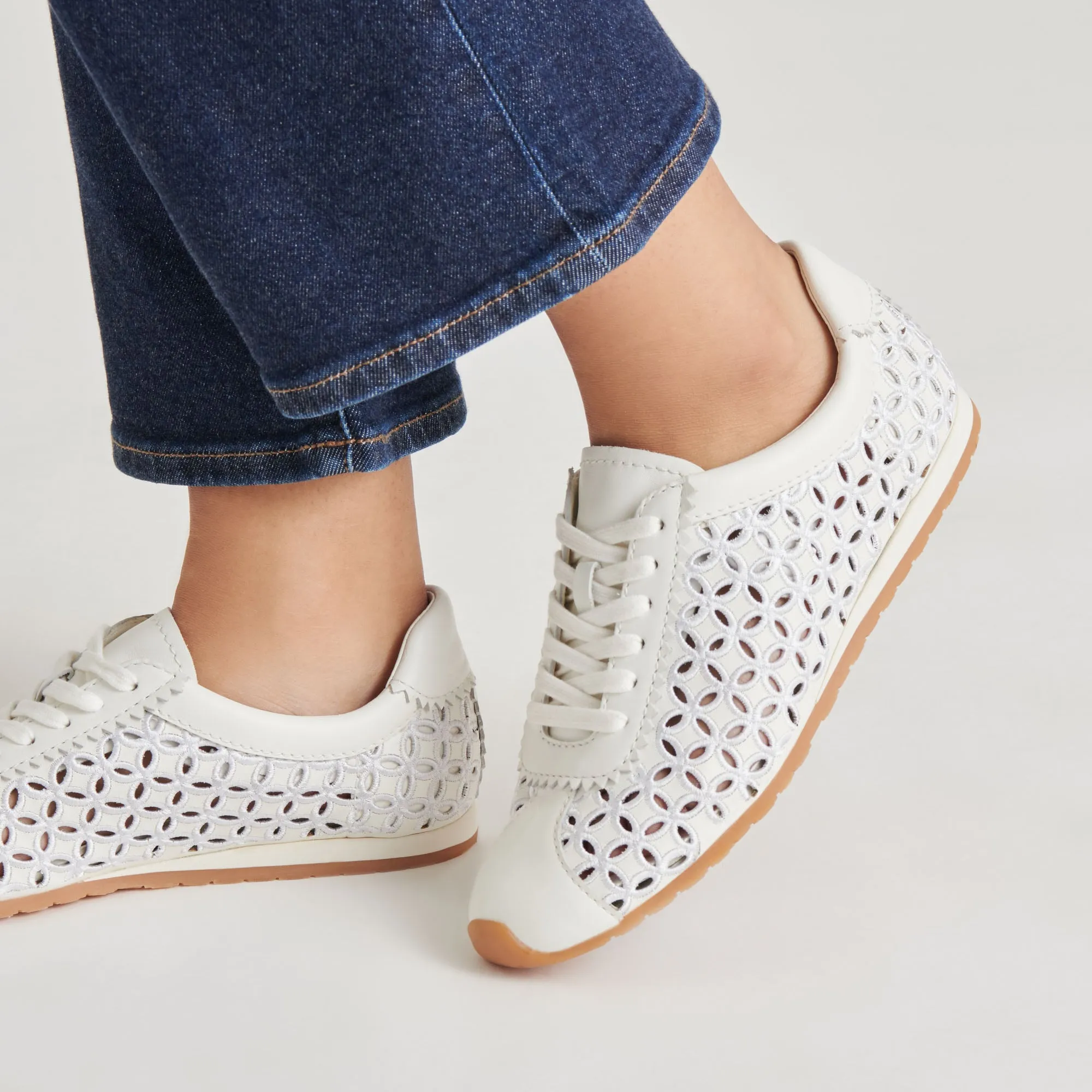 DANIE EYELET PERFEKTE SNEAKERS ECHTES WEISSES LEDER