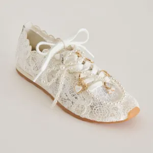 DAYANA SNEAKERS WEIßE SCHNÜRSENKEL   PERLENANHÄNGER BUNDLE
