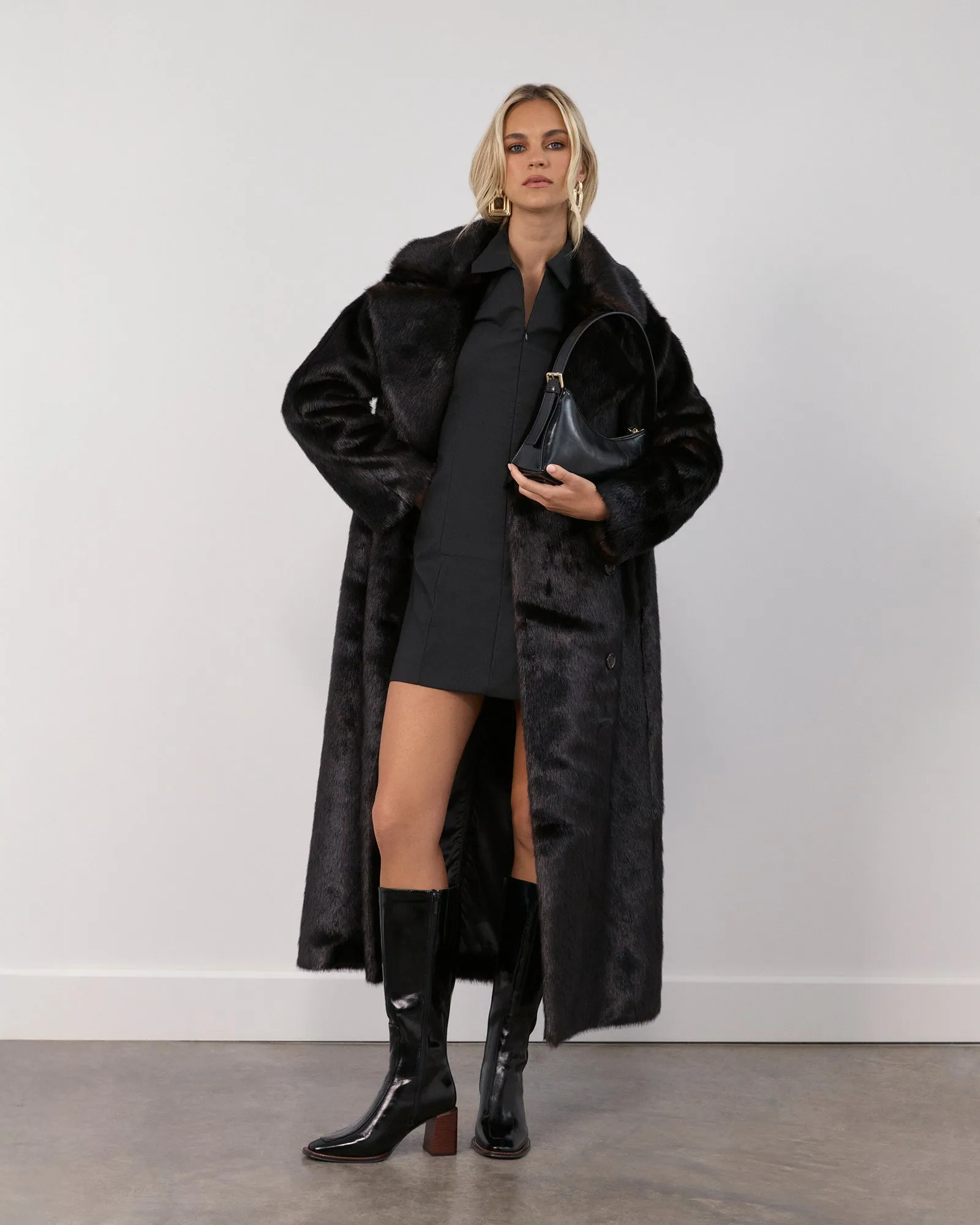 GÖTTLICHE KNIE-STIEFEL AUS SCHWARZEM LEDER