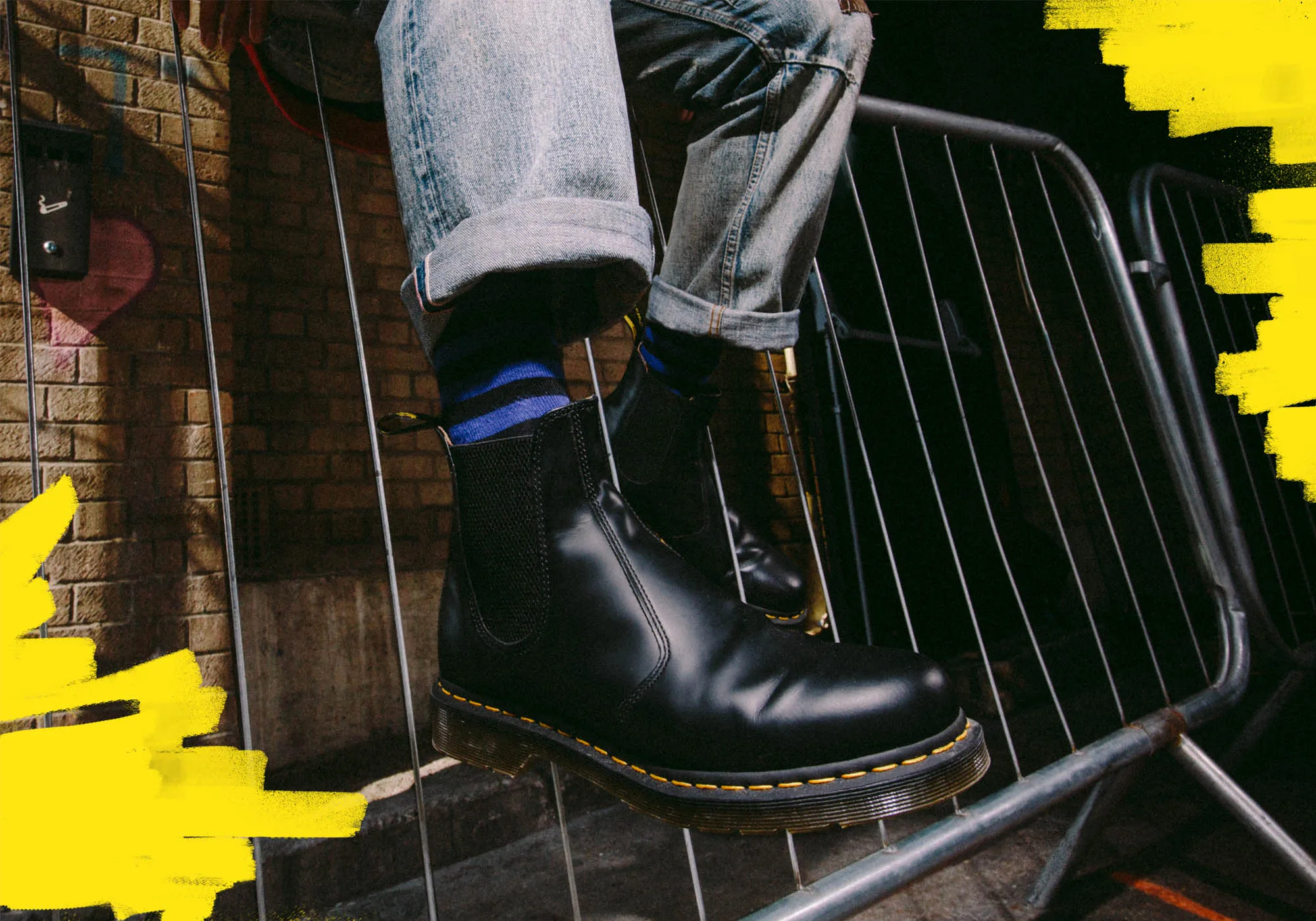 Dr. Martens 2976 YS Black Smooth Unisex Leder Chelsea Boots Dr. Martens Schuhe