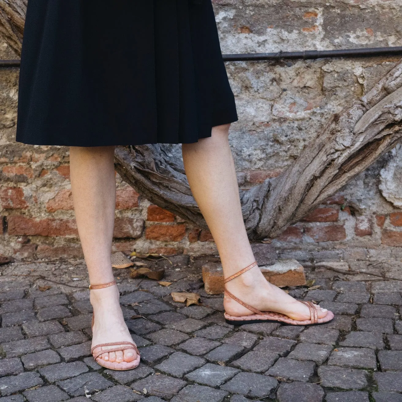 Faye Vegan Baumwoll-Sandalen mit Polsterung | Antikrosa Kristall