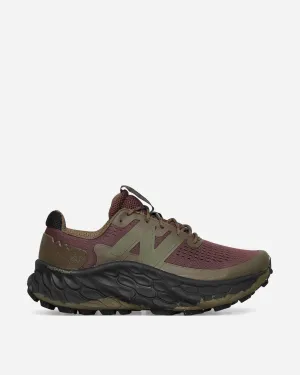 Fresh Foam More Trail v3 Sneakers Dunkelkhaki / Braun