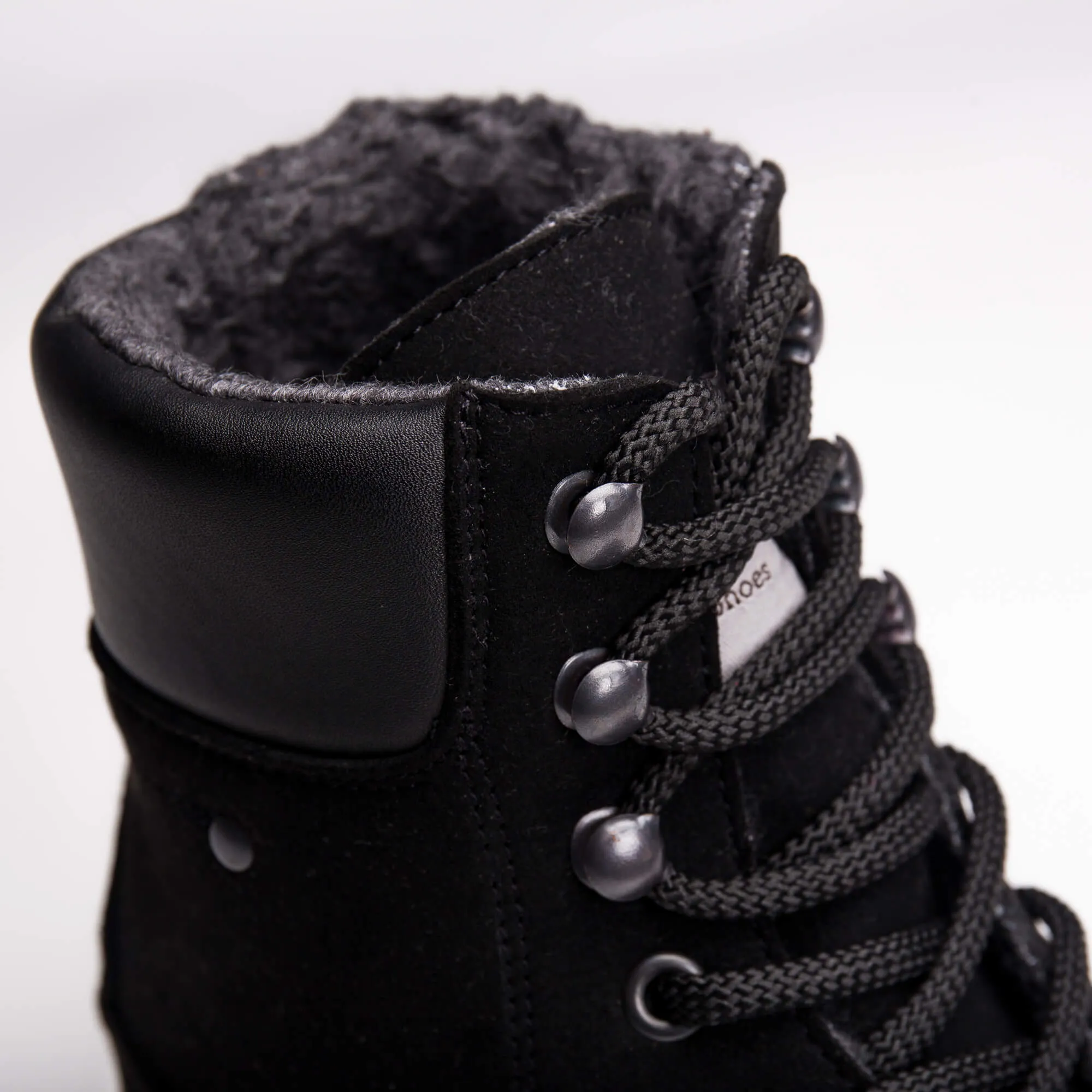 Gadea Veganes Wildleder Unisex-Isolierte Bergstiefel | Schwarz