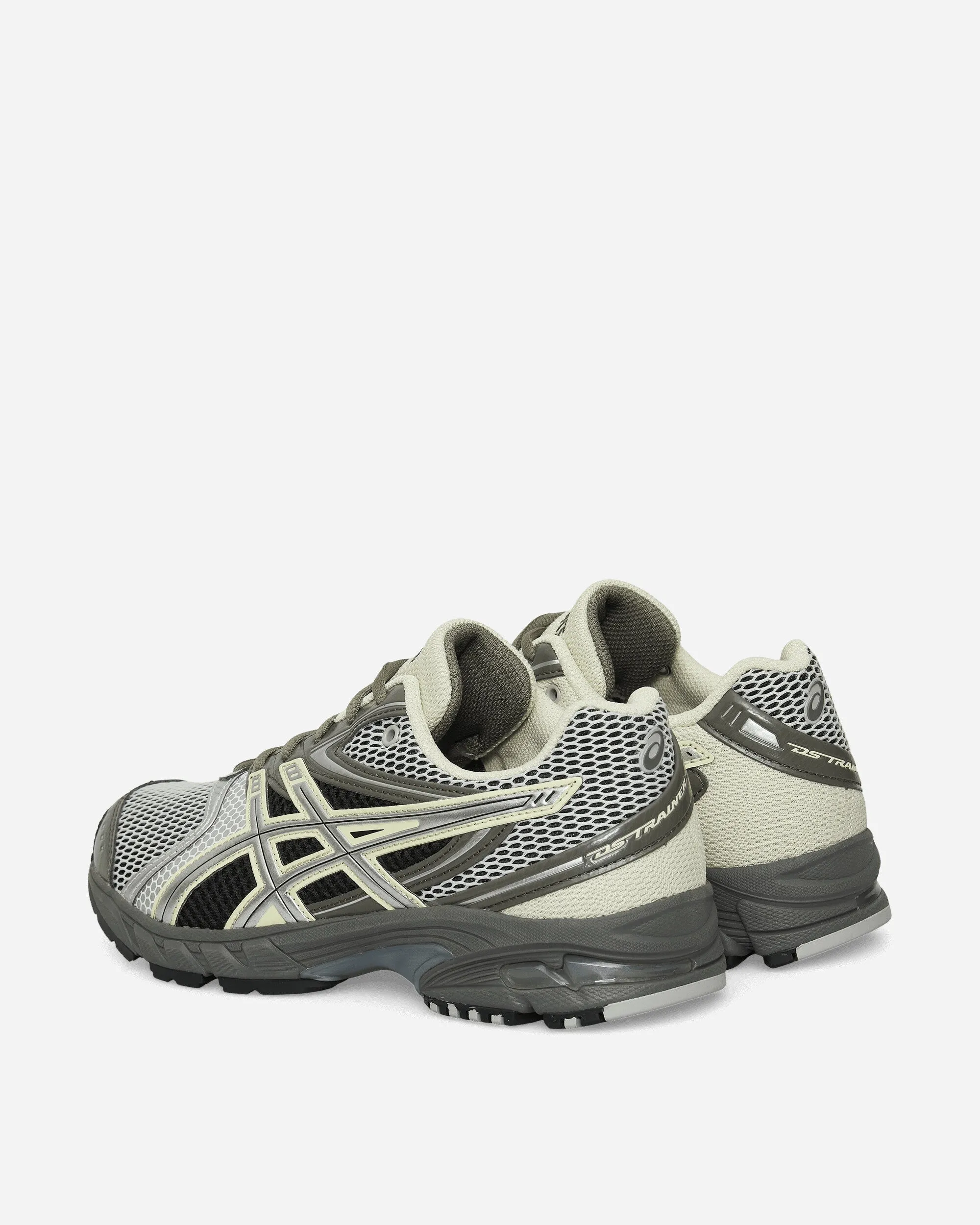 GEL-DS Trainer 14 Sneakers Trüffelgrau / Reinsilber