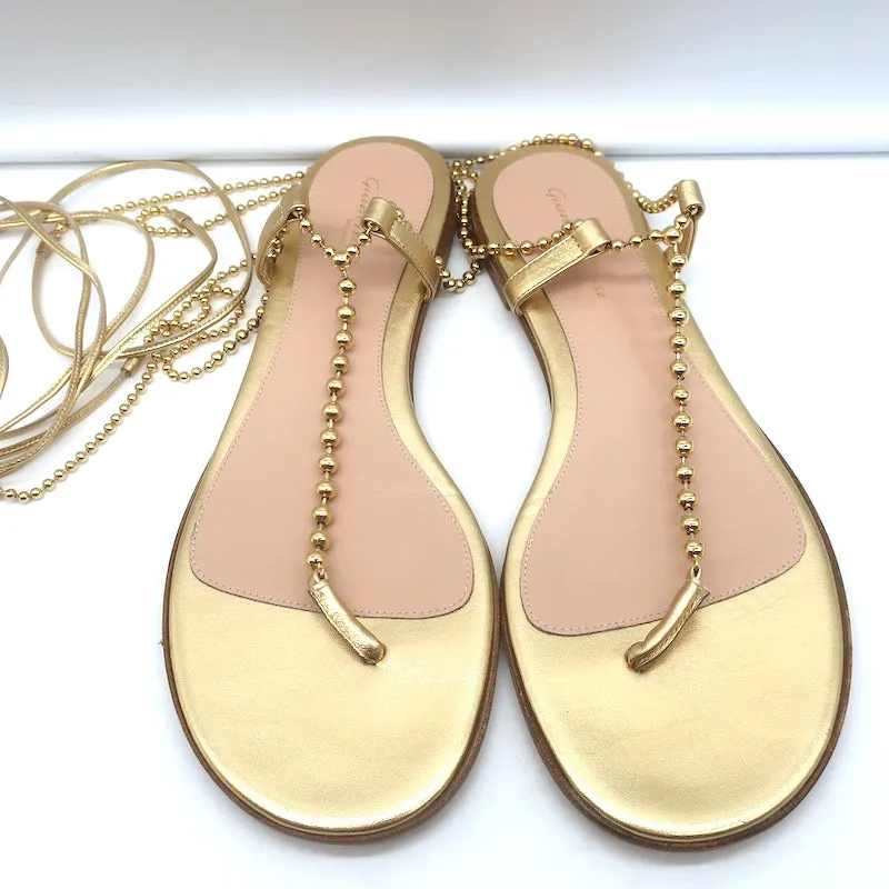 Gianvito Rossi Soleil Perlen-Riemchen-Sandalen mit Knöchelband Gold Leder Größe 40