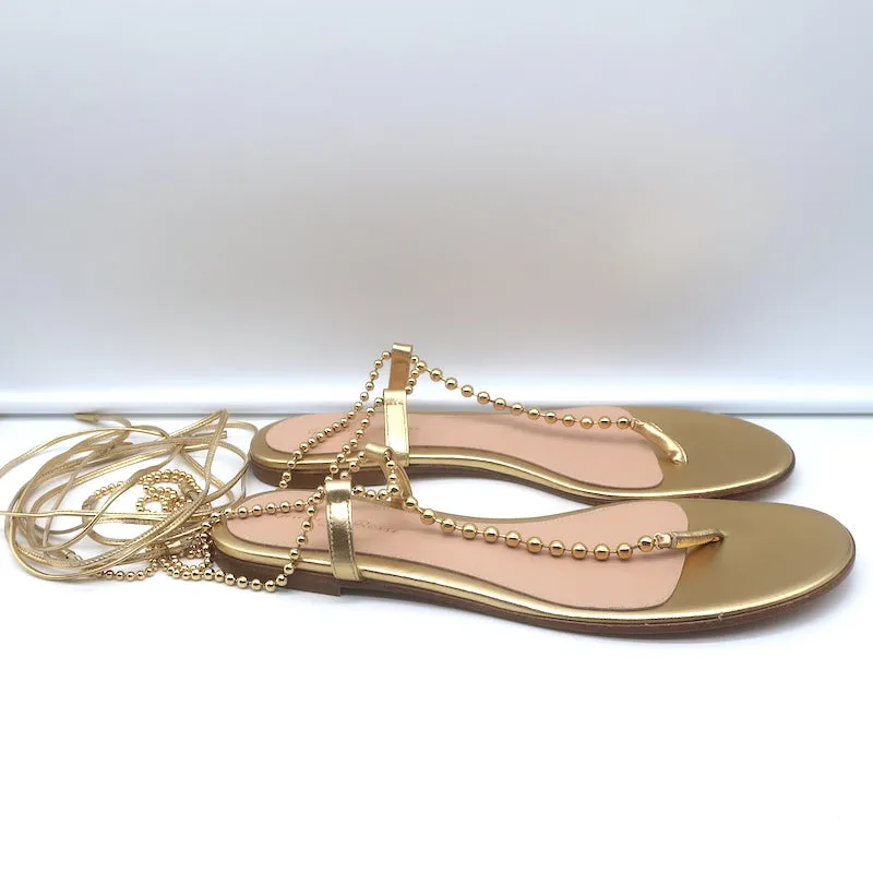 Gianvito Rossi Soleil Perlen-Riemchen-Sandalen mit Knöchelband Gold Leder Größe 40