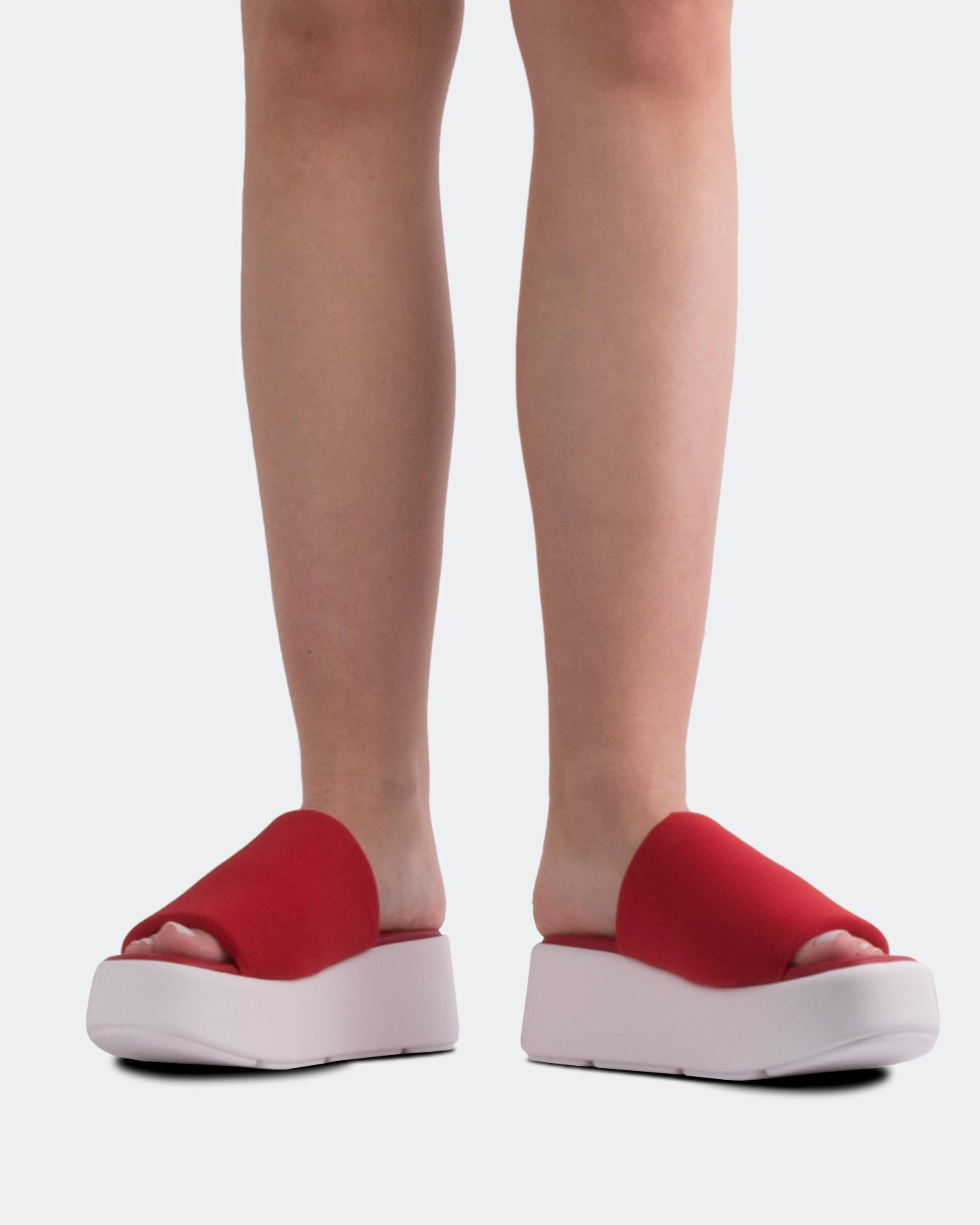 Harlow Roter Puff