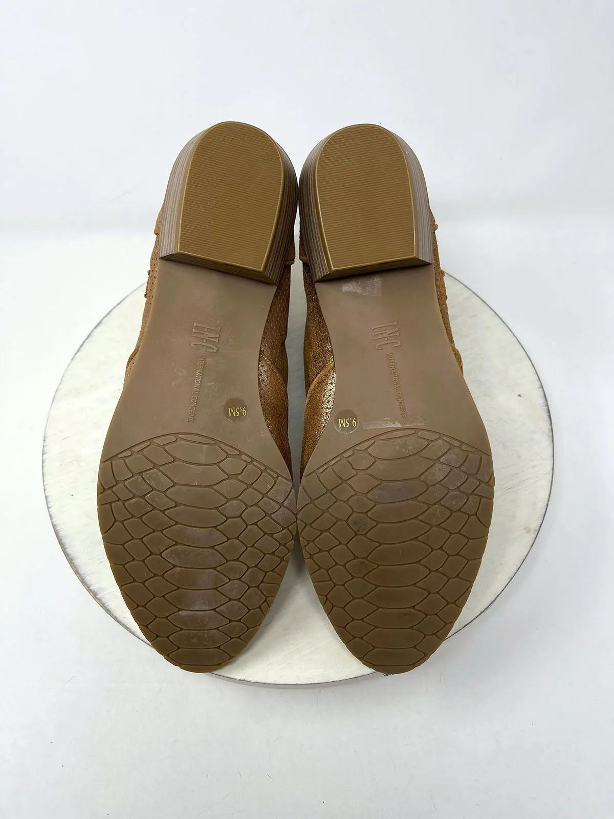 INC Größe 9,5 Kupfer & Gold perforierte Punkte Bootie NWOB
