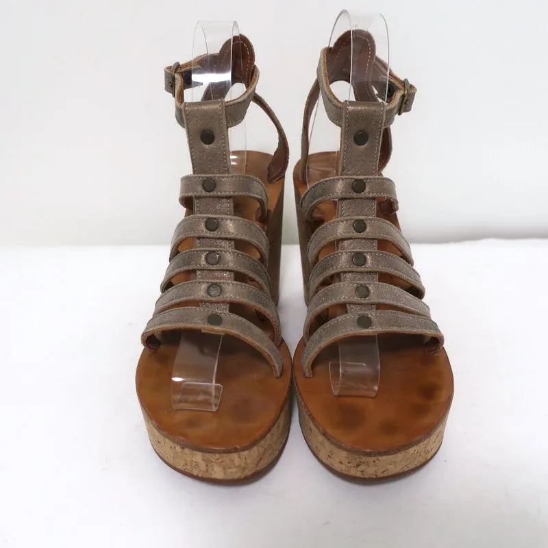 K.Jacques Gladiator Keilabsatz-Sandalen aus Bronze-metallic Wildleder Größe 37