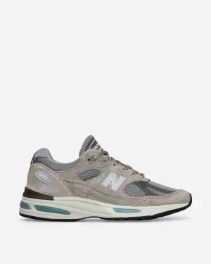 Hergestellt in UK 991v2 Sneakers Taube / Legierung / Silber