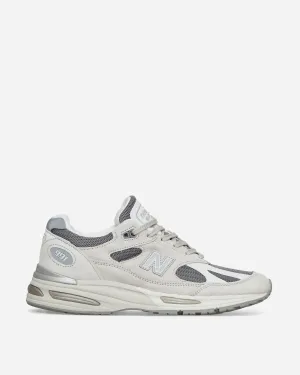 Hergestellt in UK 991v2 Sneakers Nimbuswolke / Silber