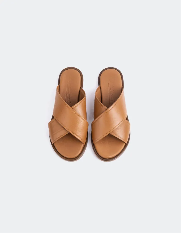 Marigny Leder in Tan
