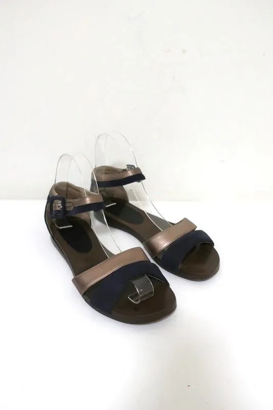 Manni Riemchensandalen Bronze Leder & Marine Wildleder Größe 36.5 Spitzen offen Flats