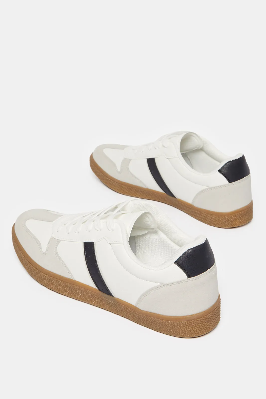Herren Sneakers aus weißem Materialblock