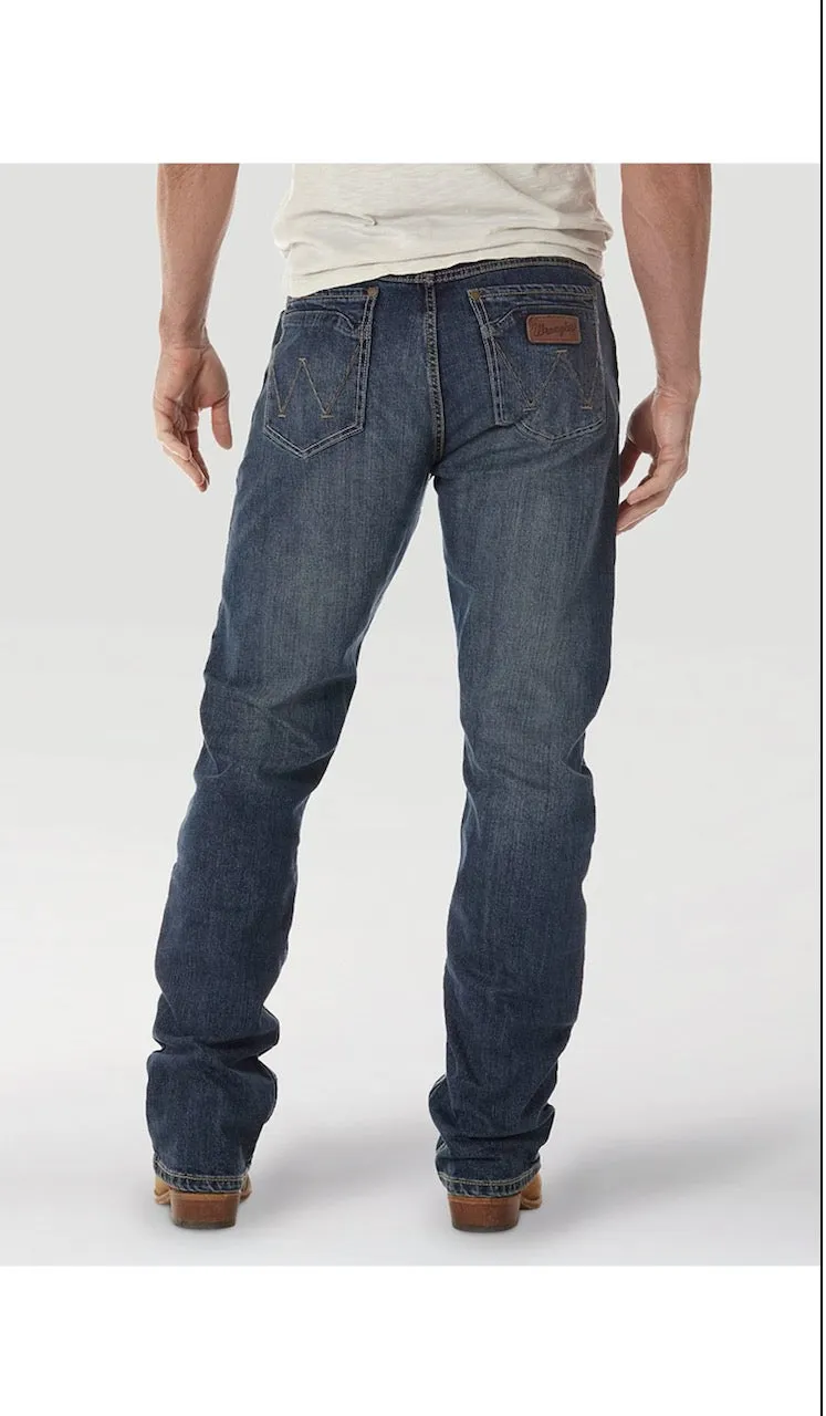 Herren Wrangler Retro® Slim Fit Bootcut Jeans in Layton von Wrangler Clothing