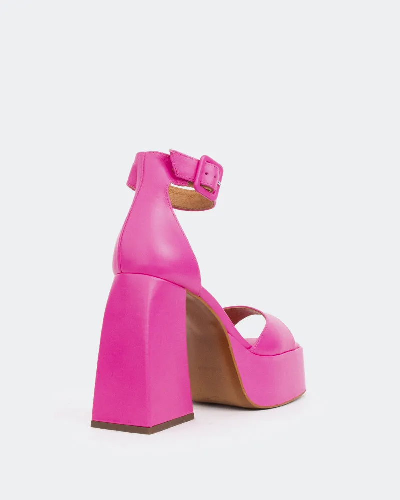Moore, Rosa Leder