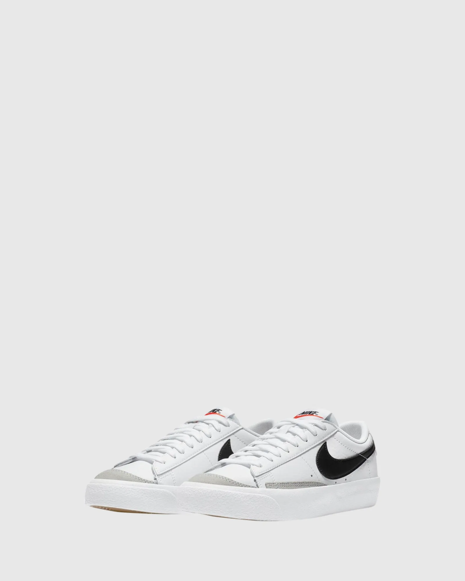 Nike Kinder Schuhe Blazer Low 77 Grundschule Weiß/Schwarz