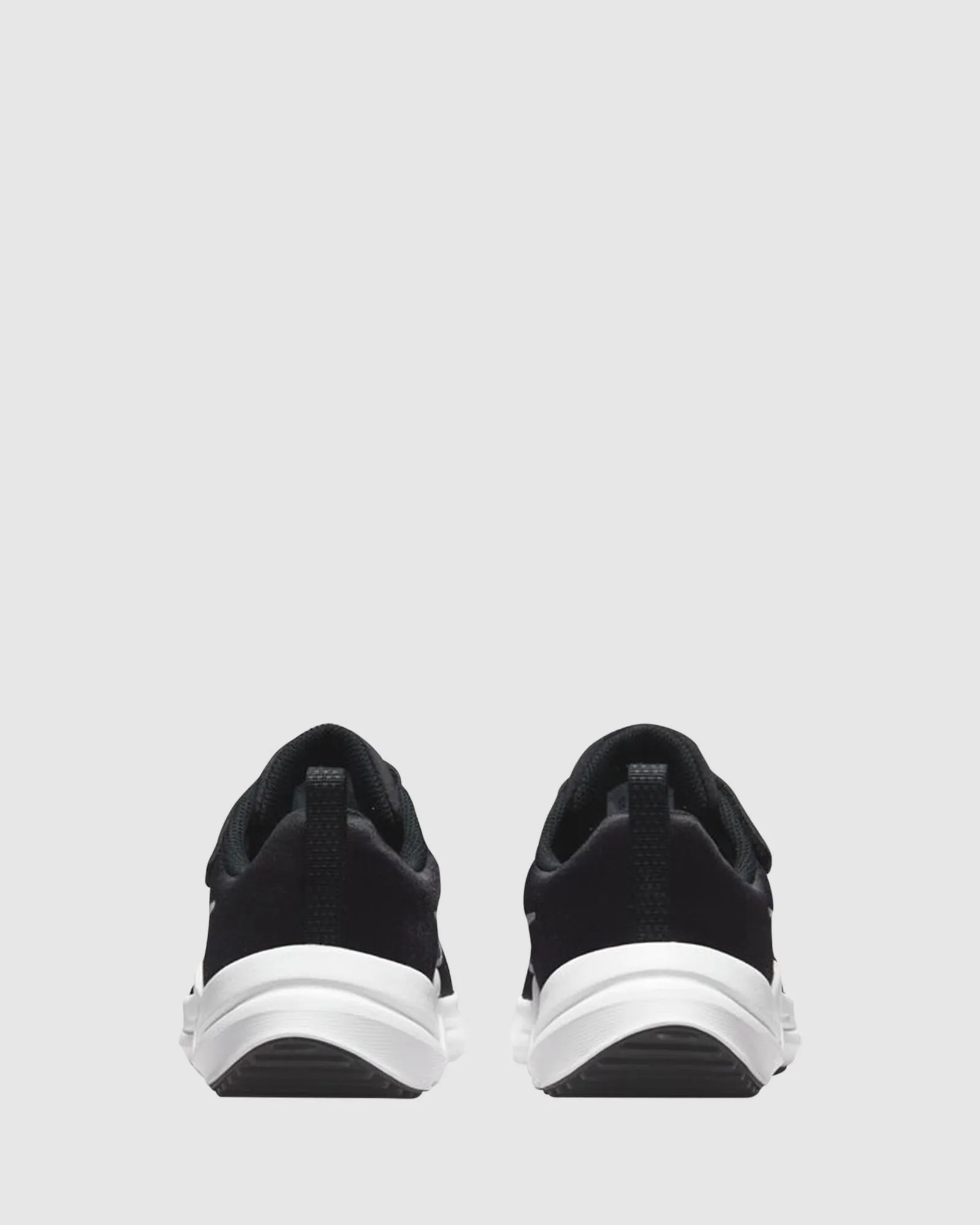 Nike Kinder-Schuhe Downshifter 12 Vorschule Schwarz/Weiß/Rauchgrau