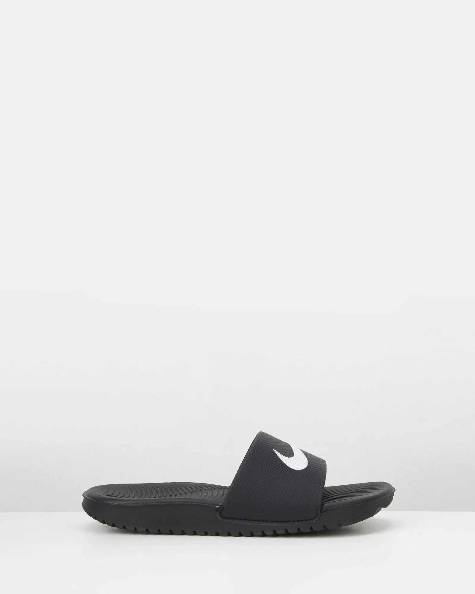 Nike Kinder-Schuhe Kawa Slides Schwarz/Weiß