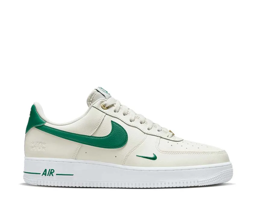 Nike Schuhe Nike Air Force 1 '07 LV8