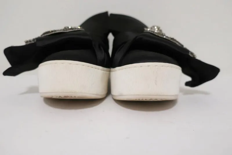 Nr. 21 Bogen-Sneaker Schwarz Satin mit Kristallverzierungen Größe 36,5 Slip-On Plateauabsatz