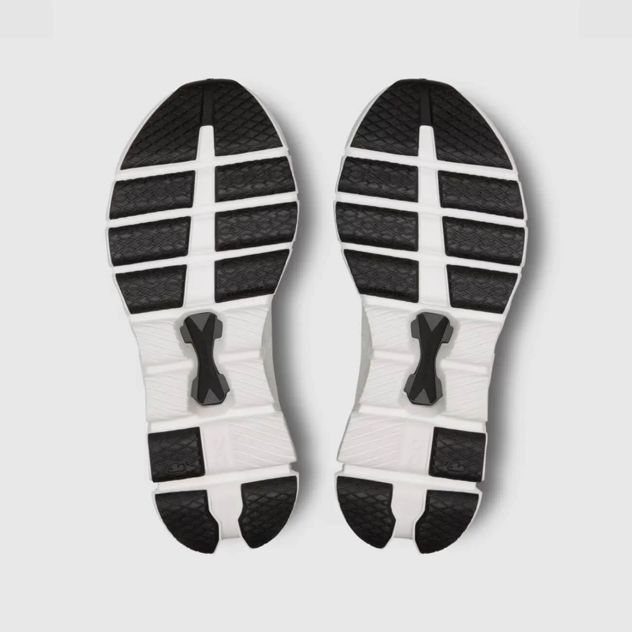 On Women's Cloud X 4 Schuhe - Elfenbein / Schwarz On Cloud Schuhe