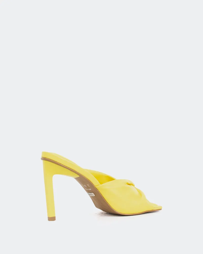 Paqueta, Gelbes Leder/Cuir Jaune