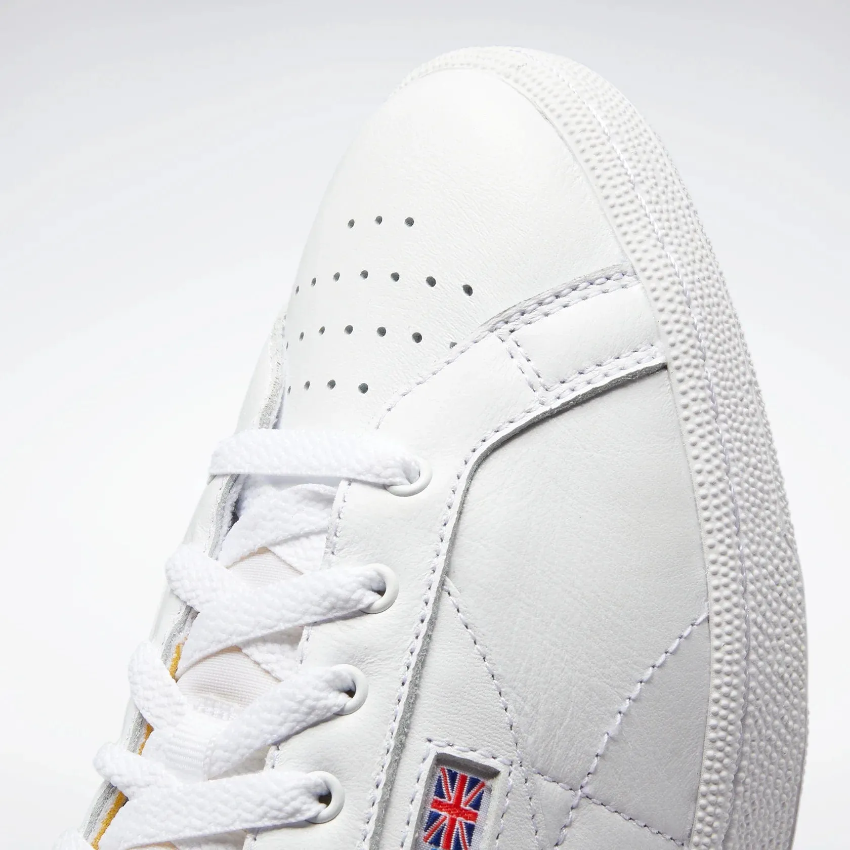 REEBOK HERRSCHUHE CLUB C GROUND WEIß