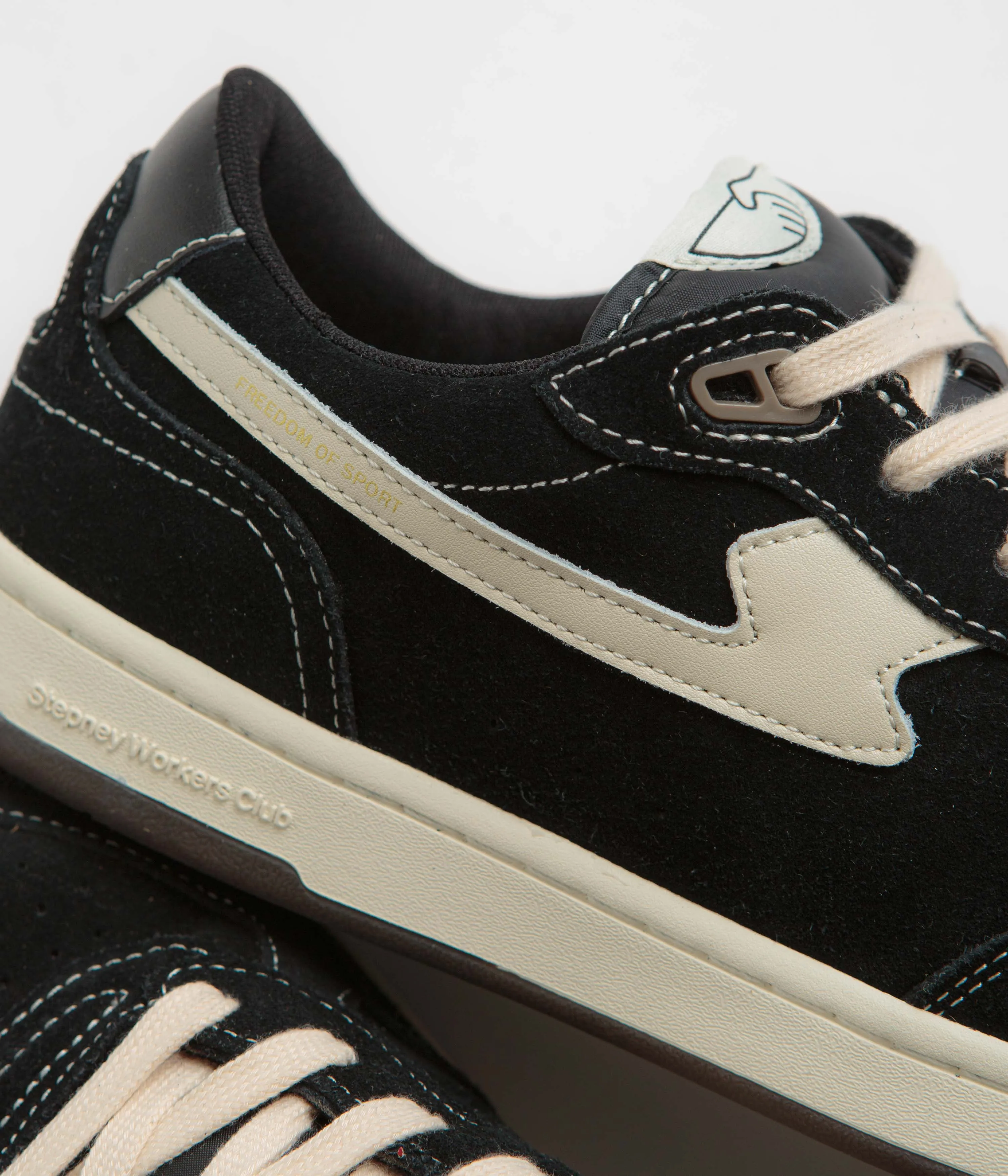 Stepney Workers Club Pro Cup 01 S-Strike Wildleder-Schuhe - Schwarz / Weiß Stepney Workers Club Schuhe