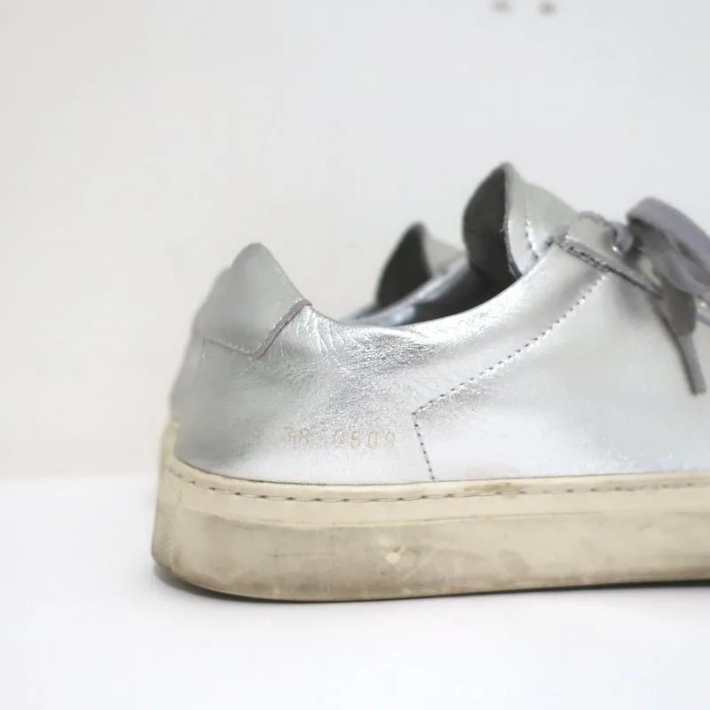 Damen Common Projects Achilles Low Sneakers Silber Metallic Leder Größe 38