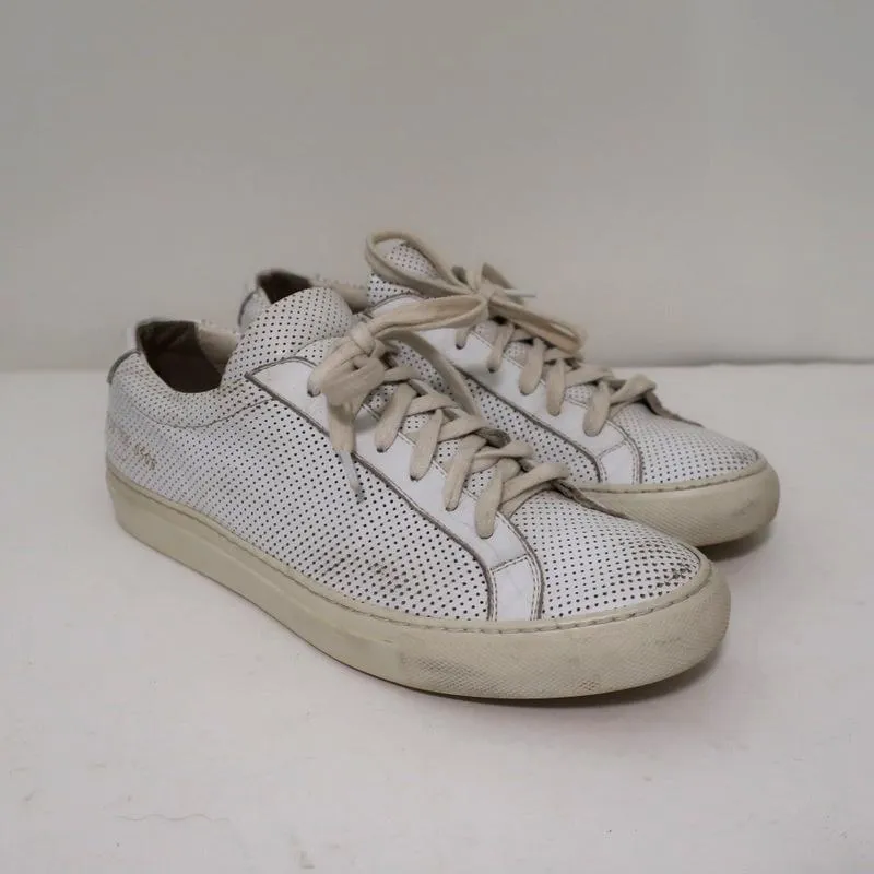 Damen Common Projects Achilles Low Sneakers Weiß Perforiertes Leder Größe 38