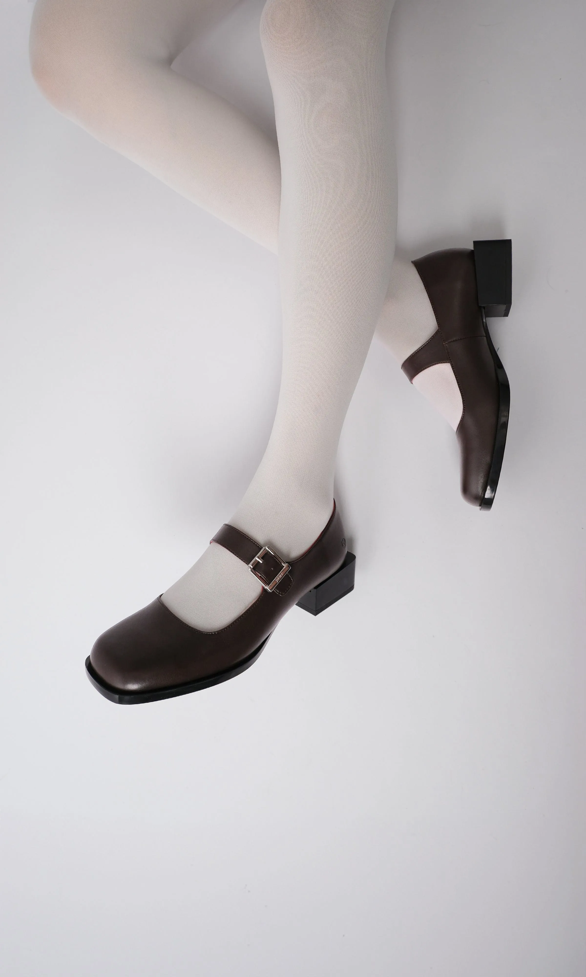 Damen Apple Leder Vegan Mary Jane Pumps | Braun